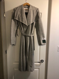 Aritzia coat. New with tags.