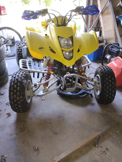 Brand new tires brand new chain and sprockets brand new handguards new ignition running perfect . Ha...