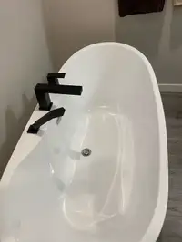 Soaker tub