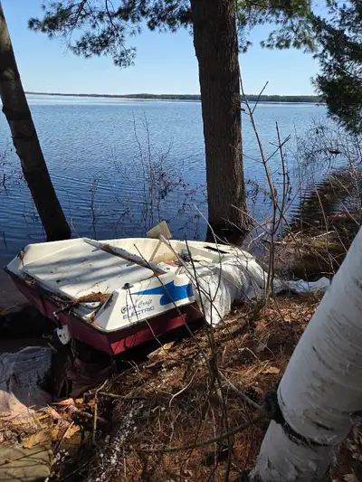 Older boat and it floats!