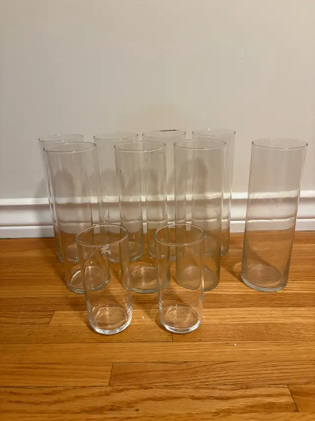 Glass Pillar Vases in Home Décor & Accents in Calgary - Image 3