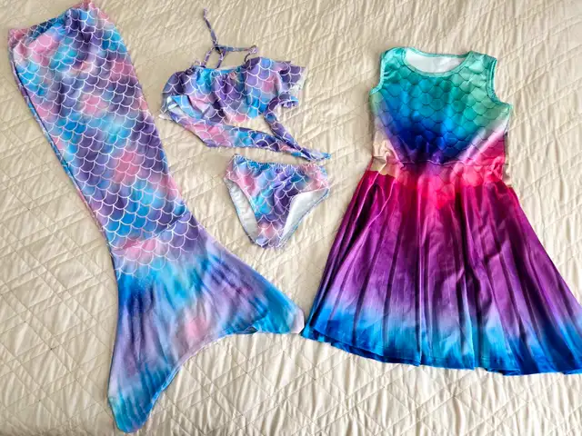 Girls mermaid tail + swimming suit + dress in Kids & Youth in Mississauga / Peel Region - Image 2