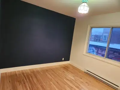 Superbe 4 1/2 rénové à louer -À 6 min de marche de la station de métro Préfontaine. - À 4 min de mar...