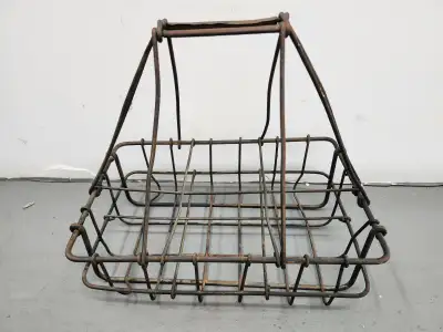 Wire Carrier, Holds 6 Bottles.