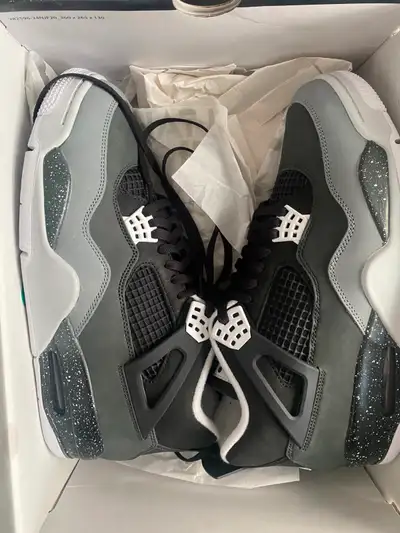 Men's Jordan 4 Retro Fear Size 12, View more