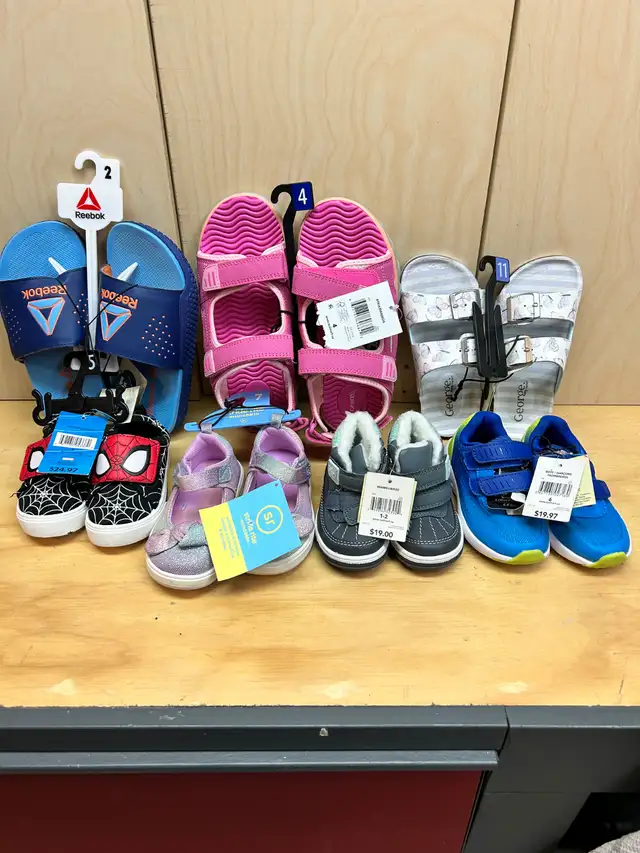 footware in Kids & Youth in Ottawa - Image 5