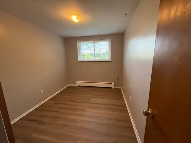 2 bedroom apartment all inclusive  in Long Term Rentals in Woodstock - Image 11