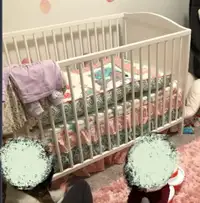 Baby crib+mattress+sheets