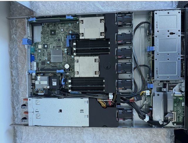 Dell PowerEdge R420 /R610– Dual Xeon CPUs – 24GB/48GB ECC in Servers in City of Montréal - Image 3