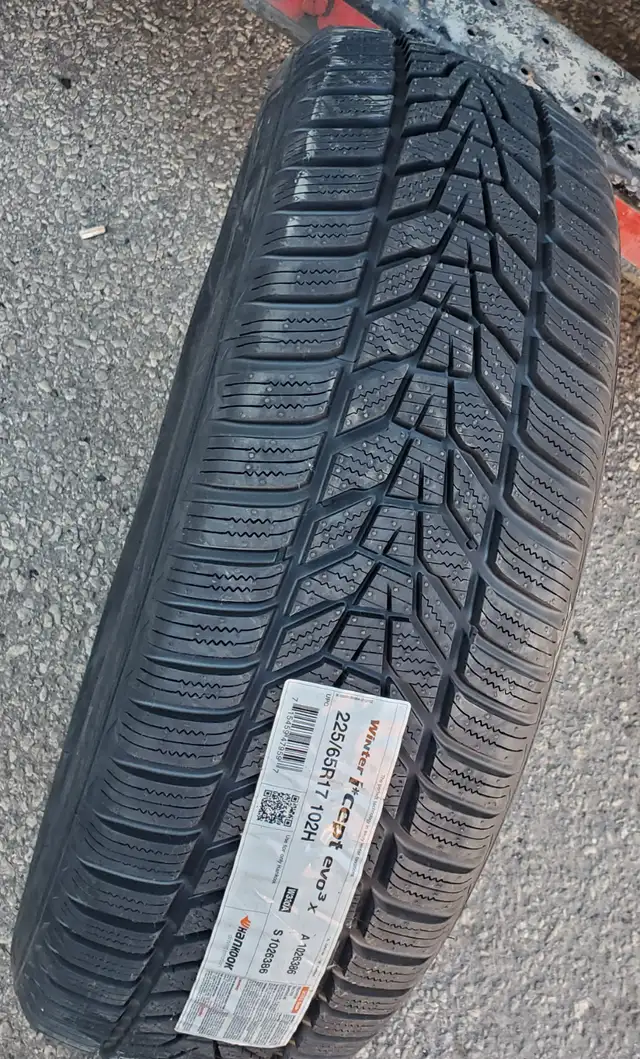 225/50R17 225/65R17 LT245/75R17 225/45R18 WINTER TIRE SALE HANK in Tires & Rims in City of Toronto - Image 3