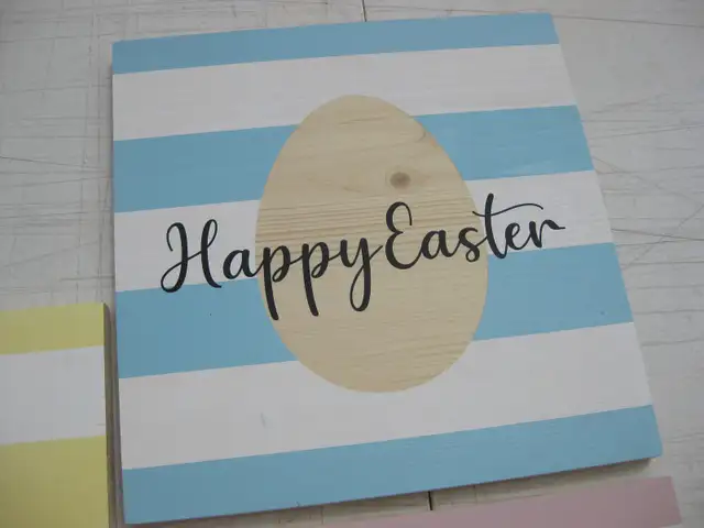 Easter decorations wall art (solid wood) in Home Décor & Accents in Ottawa - Image 4