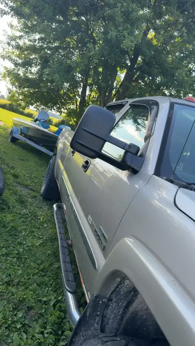 300k on it. LBZ duramax. Original with no tunes ever on it. Runs and drives good. Long box 4x4. Clot...