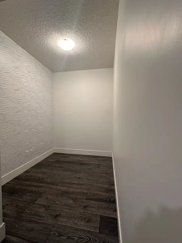 Riverview Penthouse  2 Bed 2 Bath Plus Den  in Long Term Rentals in Saskatoon - Image 8