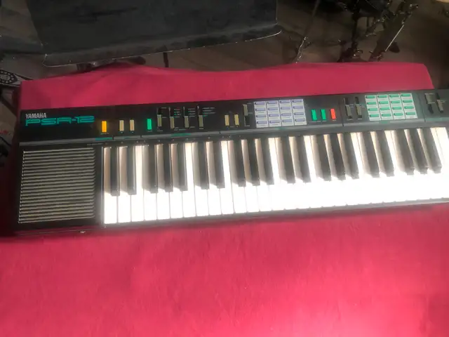 Yamaha keybords, Accordeon, Drums, Cymbals in Pianos & Keyboards in Markham / York Region - Image 4