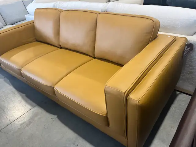 Brand new top grain leather sofa 62863280386946123