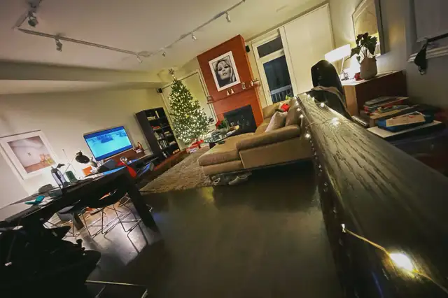 Designer Living Room Entertainment Unit & Bookcase in Bookcases & Shelving Units in Ottawa - Image 3