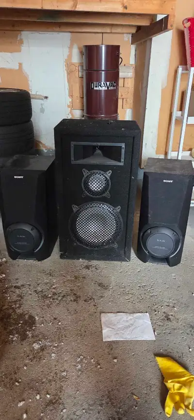 Upgrade your sound system with this set of used Sony speakers, delivering rich and powerful audio fo...