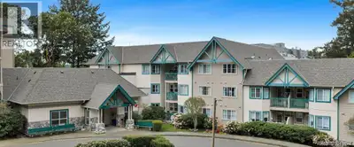 Friendly 55+ building in View Royal, located on 2 bus routes. Newly painted. Updated kitchen and bat...