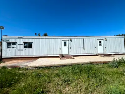 2 Bedroom, 1 Bathroom, 1 Kitchen, 2 office spaces by windows. 720 sq. ft. layout like small condo/la...
