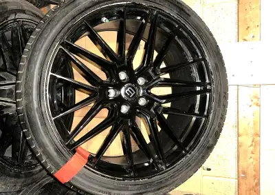 Used - Good 22' 5x127 cb73 275/40R22 $ 1600 CASH, pick-up price Call The TIRE BOSS @ 647-350-2677 __...
