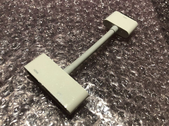 Apple 30-pin Digital AV Adapter HDMI cable in General Electronics in Gatineau - Image 4