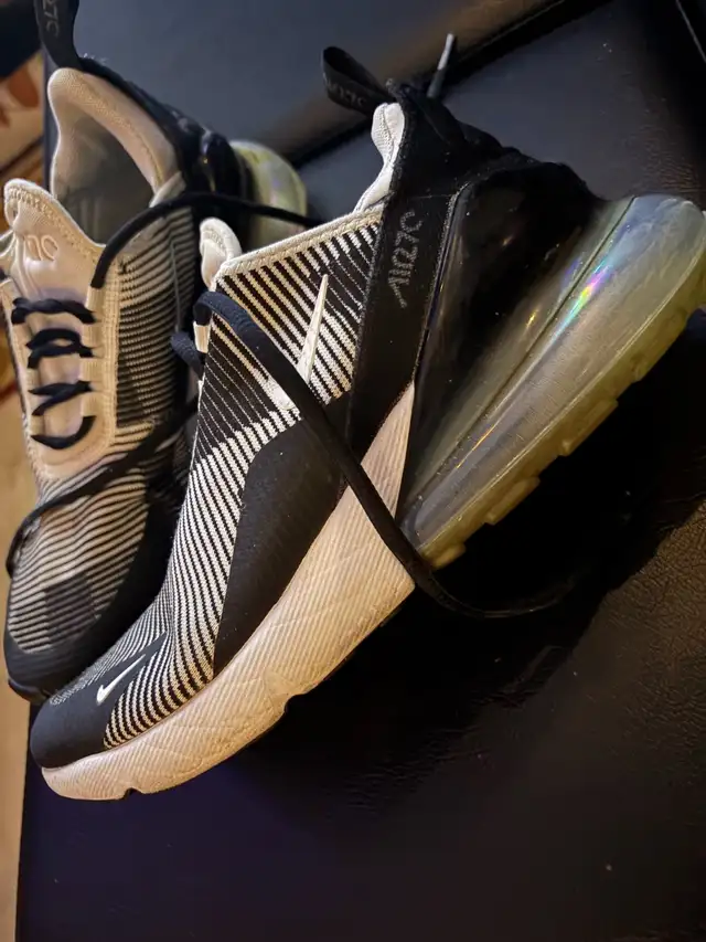 Nike Air Max 270 - Size 7.5  Black White - $55  for quick sale in Men's Shoes in Mississauga / Peel Region - Image 2
