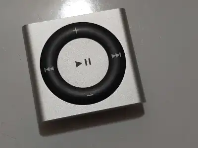 Apple iPod Shuffle 4th Generation 2GB Silver & Black A1373 . .Go, View more