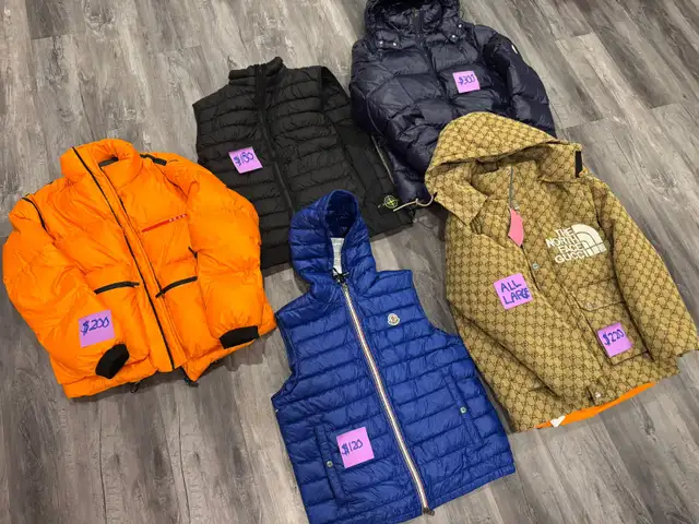 Moncler/Canada Goose/North Face/Mooseknuckles Jackets in Men's in City of Toronto - Image 5