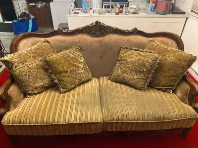 Early 1900s Victorian Sette- couch love seat and chair. Hand carved beautiful set, for someone who w...
