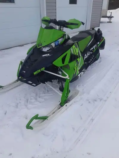 LOW MILES 2016 ZR 9000RR 1100 TurboD&D slingshot programmer Speed Works exhaust studded this machine...