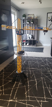 Free toy crane