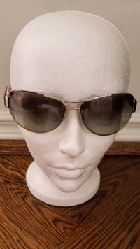 Coach Aviators  sunglasses  brand new