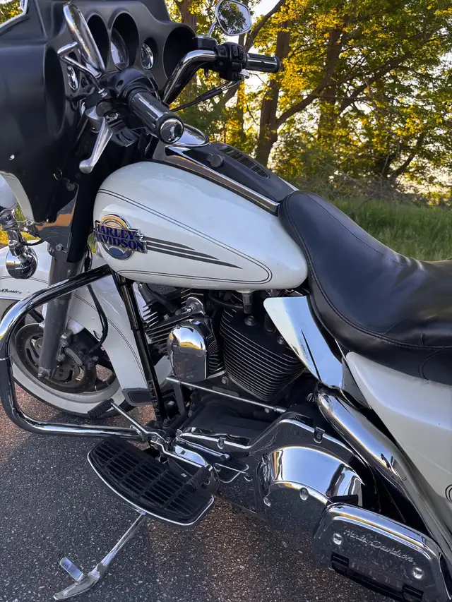 Harley  Davidson, Electra glide in Touring in Markham / York Region - Image 6