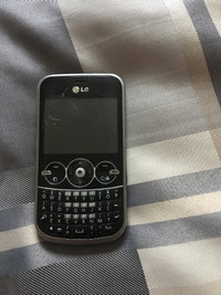 LG GW300 cellphone