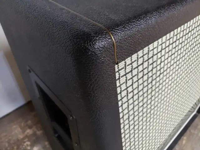 412 vintage British style slant cabinet (Unloaded) in Amps & Pedals in City of Toronto - Image 4