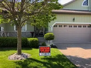 Grand Bend easy living By the beach! House For Sale By Owner.