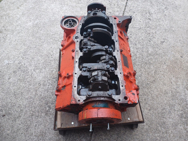 SBC, DUAL EXHAUST, CYLINDER HEADS, MANIFOLDS in Transmission & Drivetrain in Hamilton - Image 2