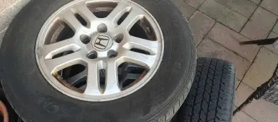 5 tires on aluminum rims 205/70 R15 from honda crv 2004 - 4 summer tires some tread spare 80% tread...