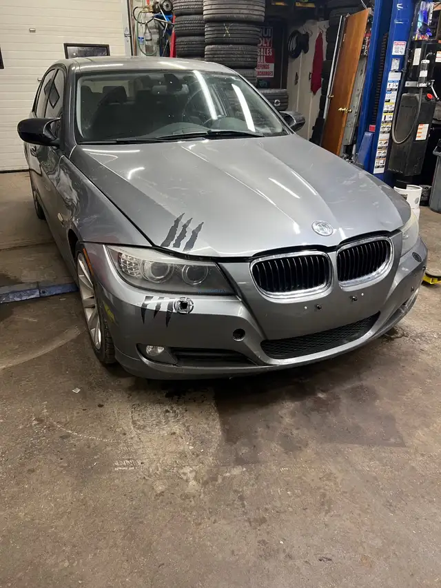 Bmw e90 328xi part out  in Auto Body Parts in Mississauga / Peel Region - Image 3