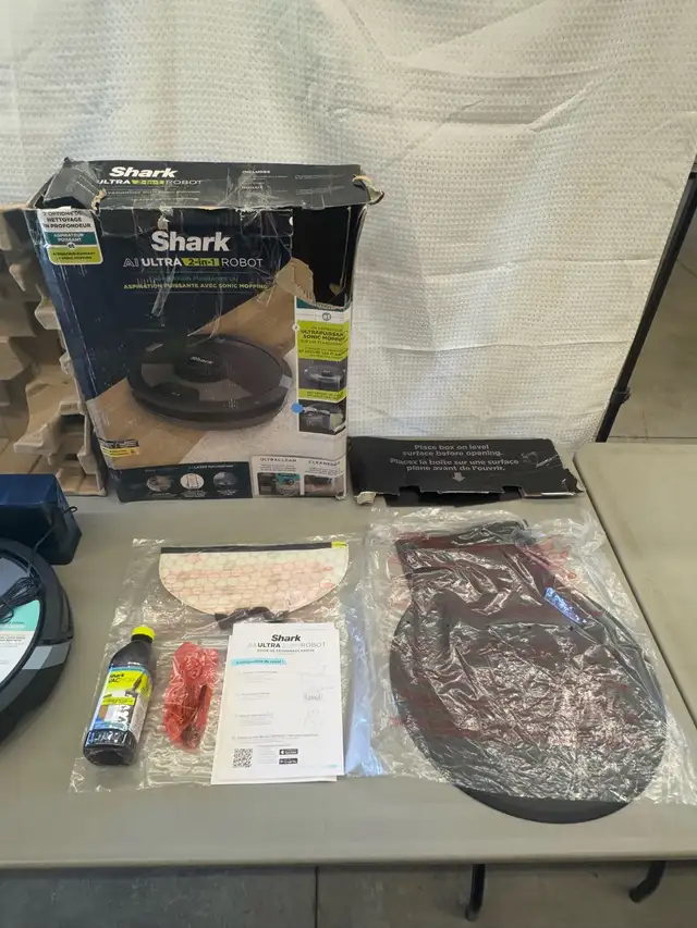 Shark AI Ultra Robot Vacuum and Mop in Vacuums in Hamilton - Image 6