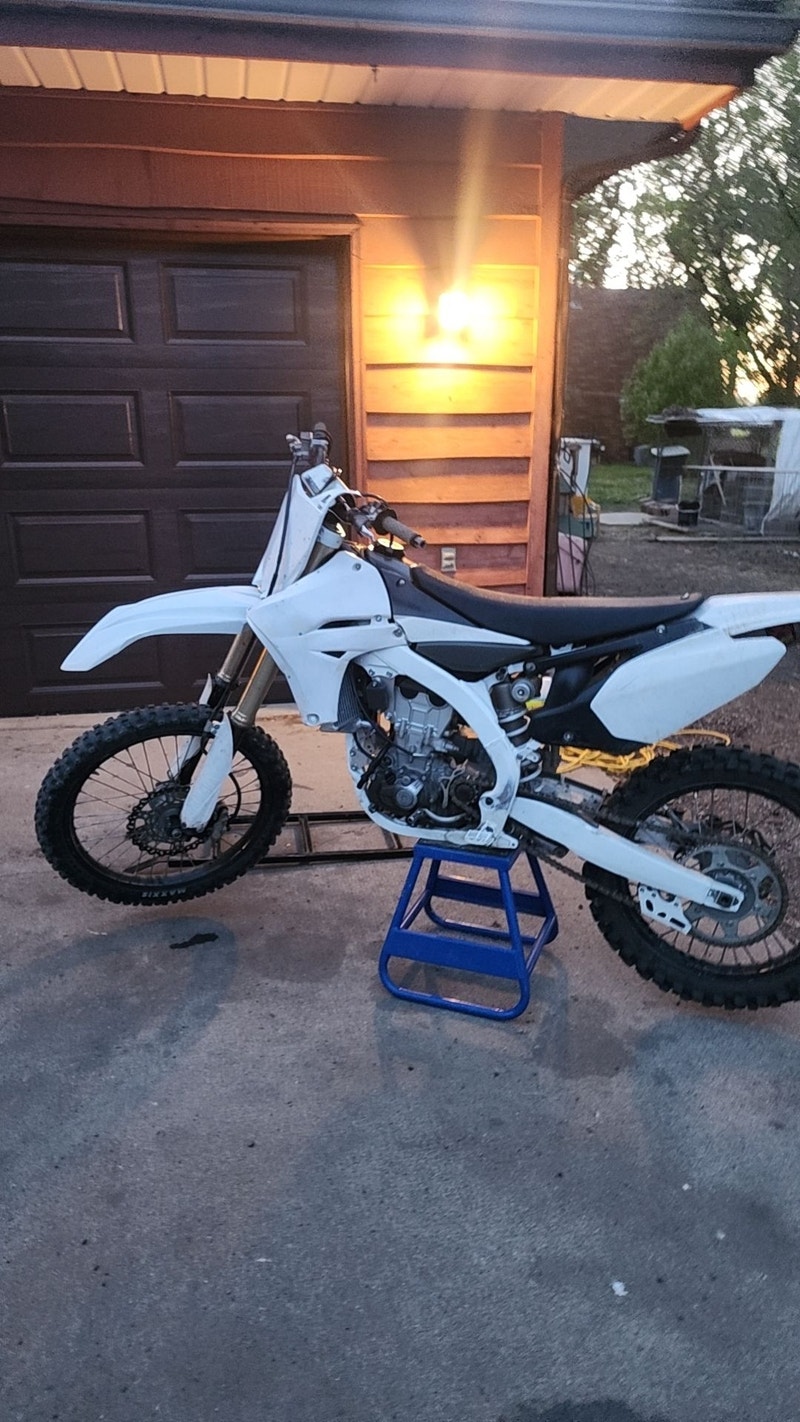 2011 YZ450F Dirt Bikes & Motocross Lethbridge Kijiji