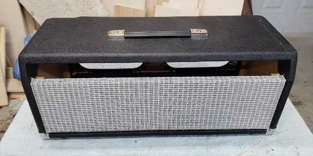 Super Reverb Head Cabinet in Amps & Pedals in City of Toronto - Image 2