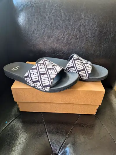 UGG Kids/Youth Size 3 K Beach Slides Sandals, Boys/Girls, GUC, View more