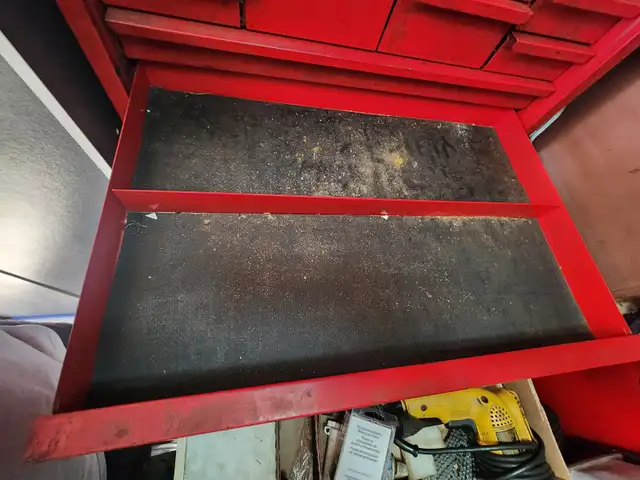 Snap-on Tools 12 Drawers Full Depth Older Tool Chest in Hand Tools in Windsor Region - Image 7