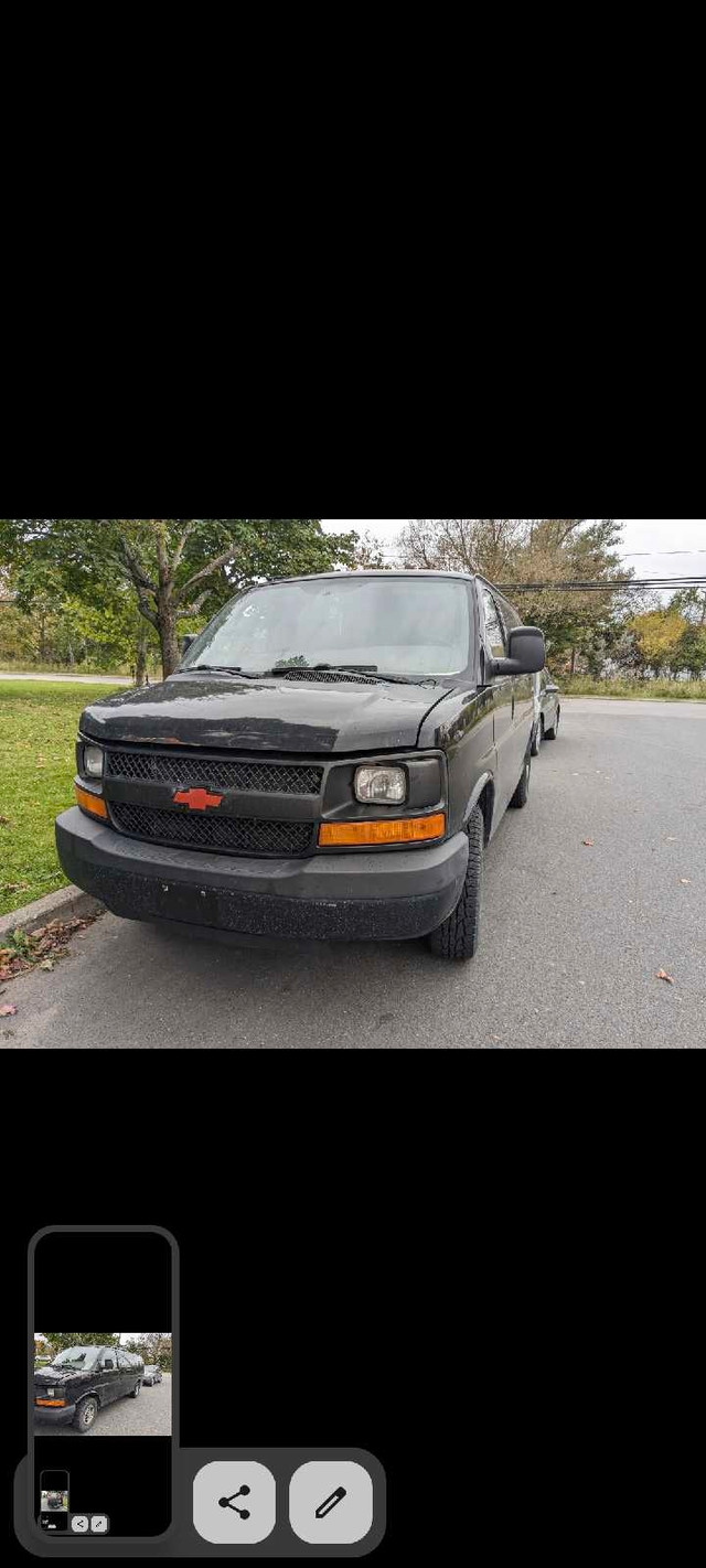 Chevrolet Express 2500  dans Autos et camions  à Lévis