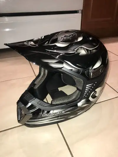 USED AC OEM 5212-361 – Arctic Cat SNOCROSS SNO PRO snowmobile helmet (size=Small) Color=Black\Grey\S...