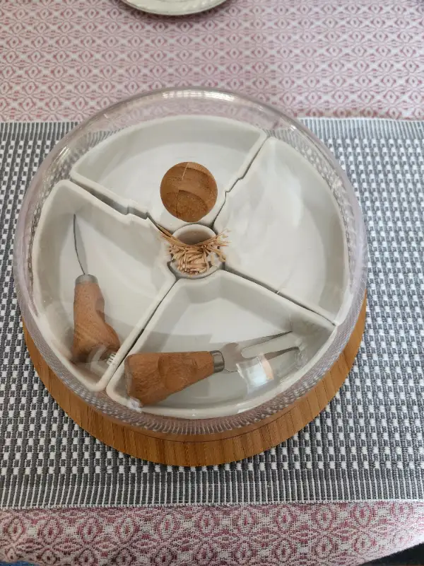 ensemble de services in Kitchen & Dining Wares in Edmundston - Image 4