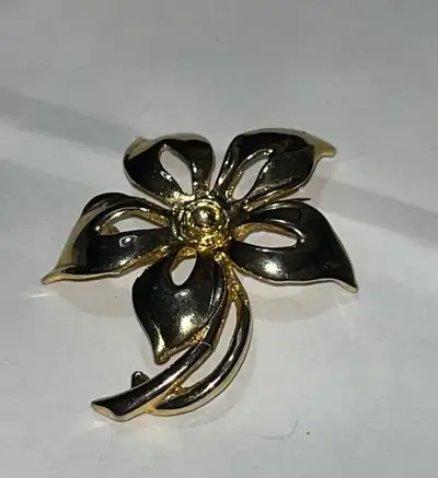 Signed flower pin brooch gold tone jewelry , View more