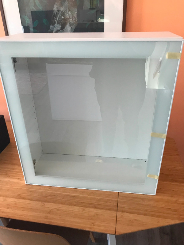 Ikea Besta display cabinet with glass door like new condition in Hutches & Display Cabinets in Calgary