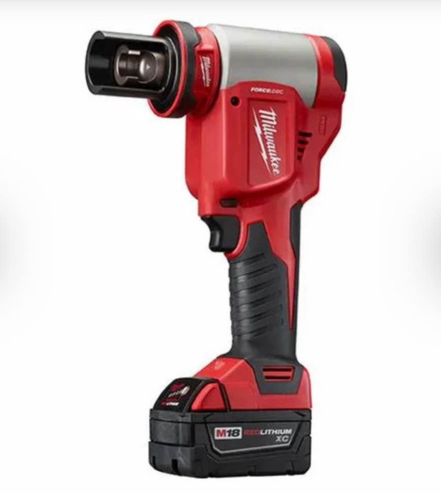 Milwaukee 2676-22 / M18 ForceLogic 10 Ton knockout tool in Power Tools in City of Toronto - Image 2